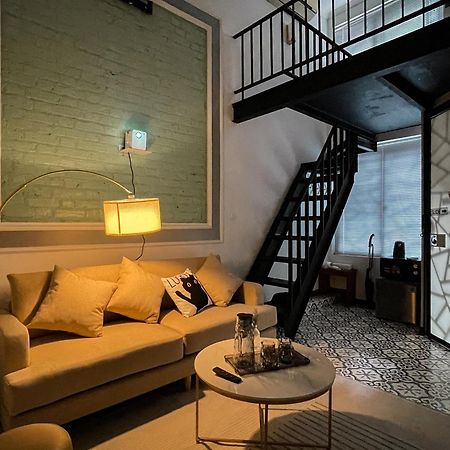 Zeus Living - Old Quater Homestay ฮานอย ภายนอก รูปภาพ