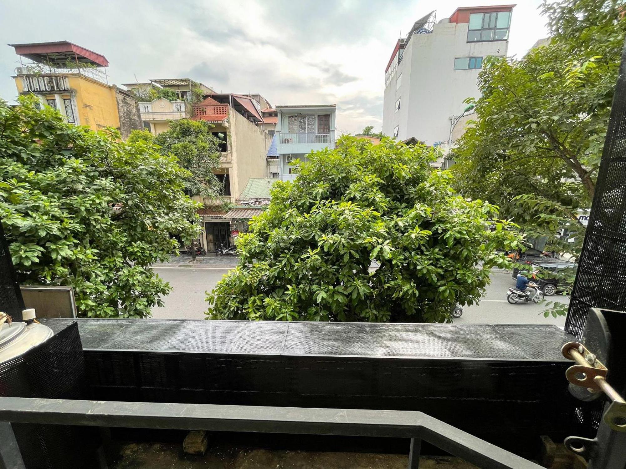 Zeus Living - Old Quater Homestay ฮานอย ภายนอก รูปภาพ
