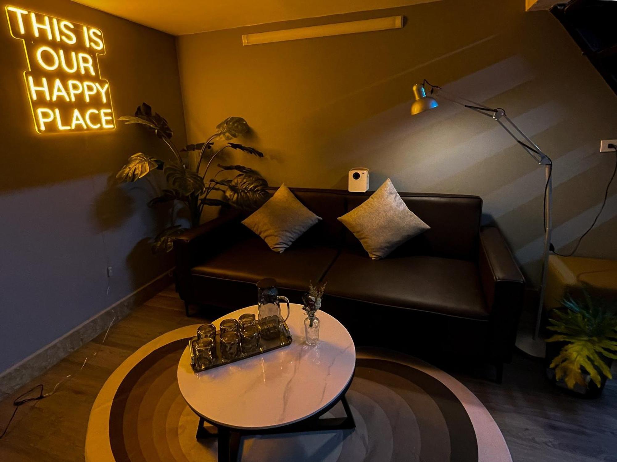 Zeus Living - Old Quater Homestay ฮานอย ภายนอก รูปภาพ