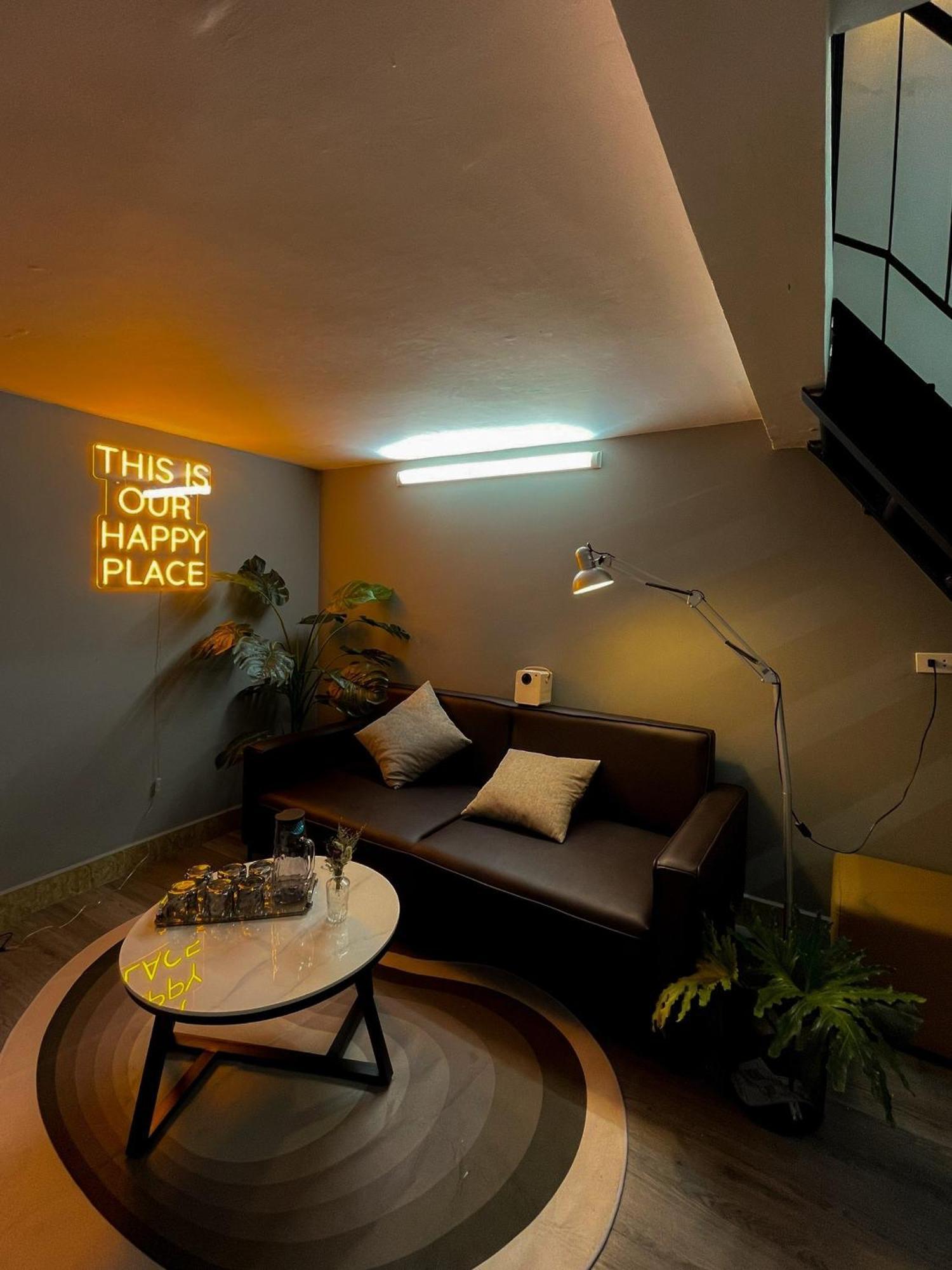 Zeus Living - Old Quater Homestay ฮานอย ภายนอก รูปภาพ